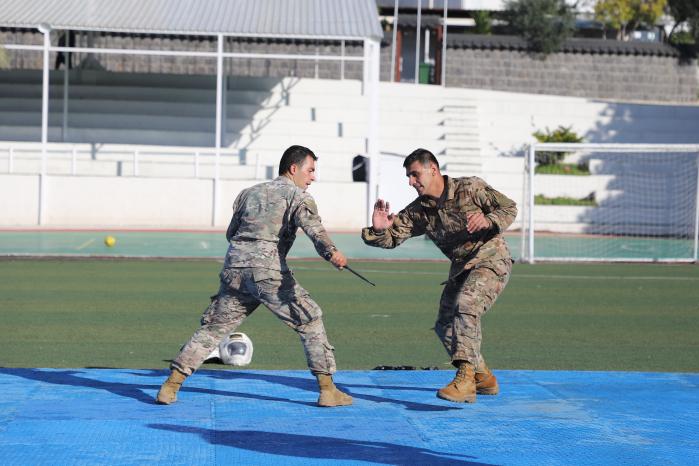 동명부대 주둔지에서 열린 레바논군 역량 강화훈련 3단계 특공무술(자기방어) 과정에 참여한 레바논군 장병들이 우리 교관으로부터 배운 특공무술을 연마하고 있다. 부대 제공