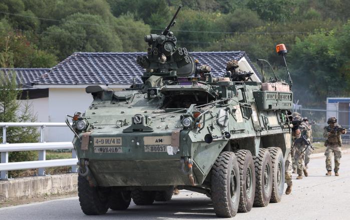 지난 9월 국제 과학화전투 경연대회에 참가한 미 스트라이커 장갑차. 이윤청 기자