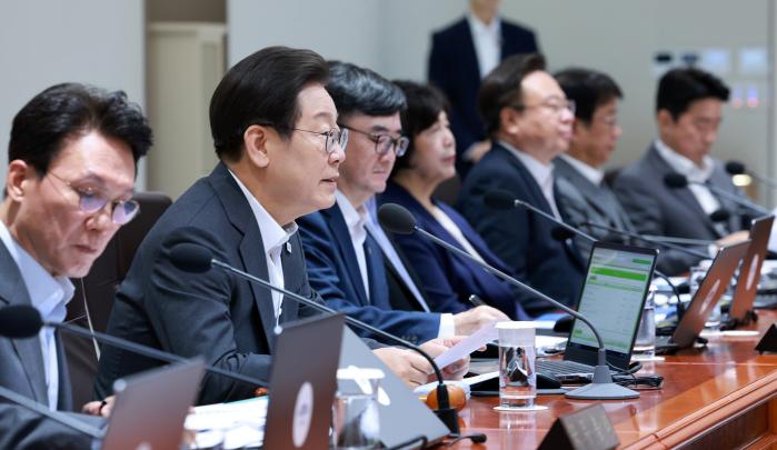 이재명 대통령이 지난 7월 8일 용산 대통령실에서 국무회의를 주재하고 있다. 연합뉴스