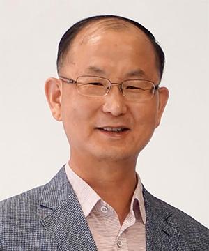 이내주 한국군사문제연구원 군사사연구실장 및 육군사관학교 명예교수