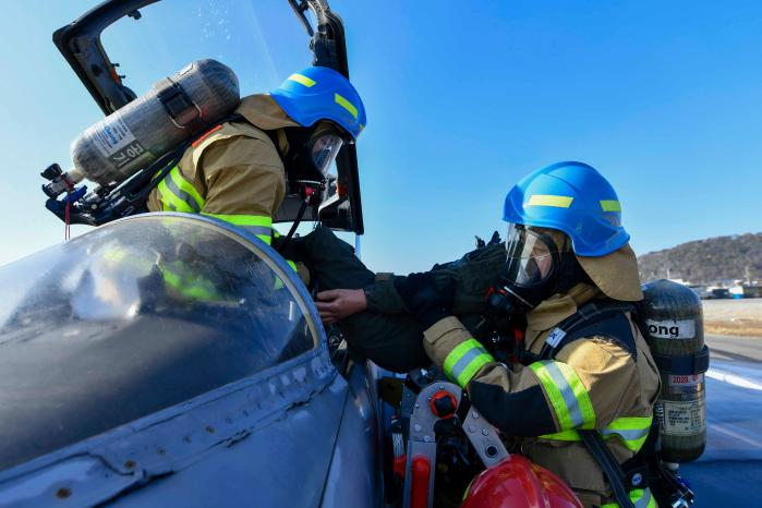 화마로부터 전투 조종사 신속·안전하게 구출하라 - 뉴스 썸네일 이미지