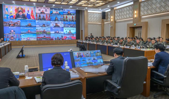 계룡대에서 진행된 업무보고 모습. 이번 업무보고는 우리 군이 만들어야 할 국방 청사진을 종합적으로 점검하고, 국방정책 추진 방향으로 공유·소통하는 데 중점을 뒀다.