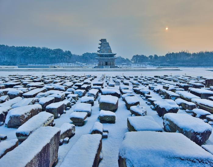 백제 고도의 길 … 전북 익산시 미륵사지