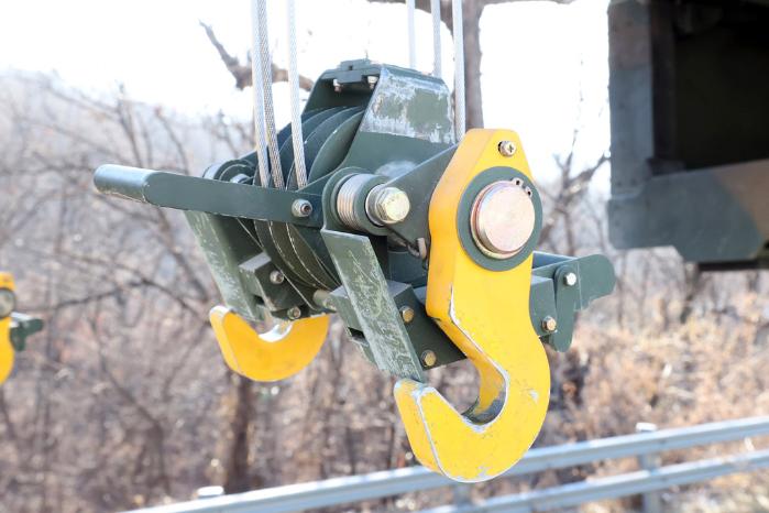 인양 고리 : 포드를 안정적으로 고정하기 위한 장치(인양기 조립체와 결합 돼 있음)