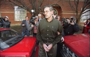 필자 배정석 성균관대학교 국가전략대학원 겸임교수는 국가정보원에서 방첩업무를 담당했으며 현재 국제정보사학회와 한국국가정보학회 정회원으로 활동하고 있다.