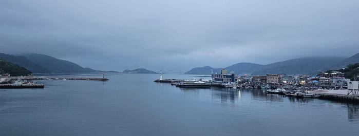 거문도 거문리 내항.