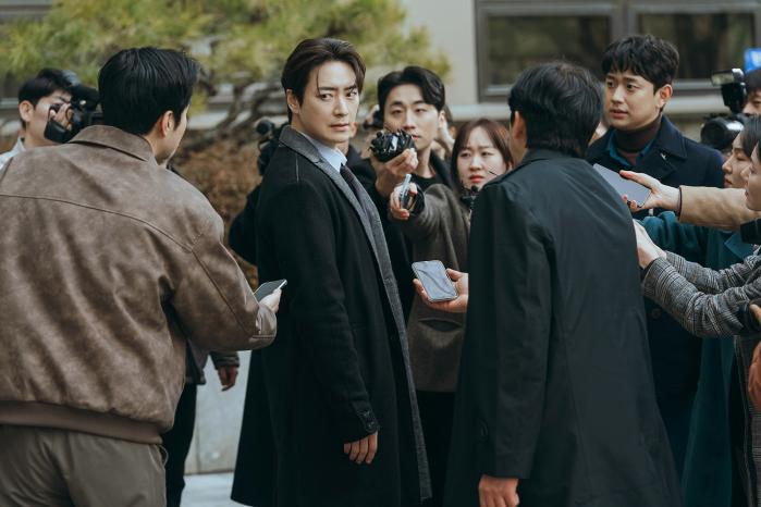 넷플릭스 시리즈 ‘레이디 두아’ 보도스틸. 사진=넷플릭스