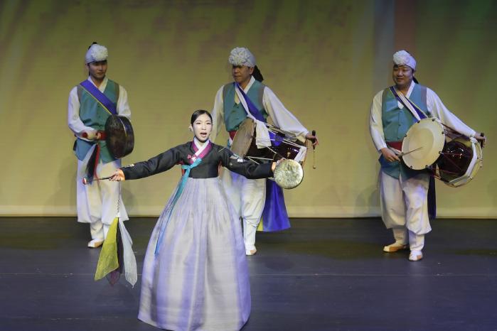 국립국악원 설 기획공연 ‘설 마(馬)중 가세’ 중 ‘비나리’. 사진=국립국악원
