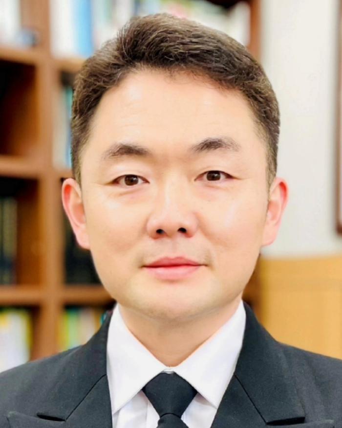 유지훈 한국국방연구원 연구위원