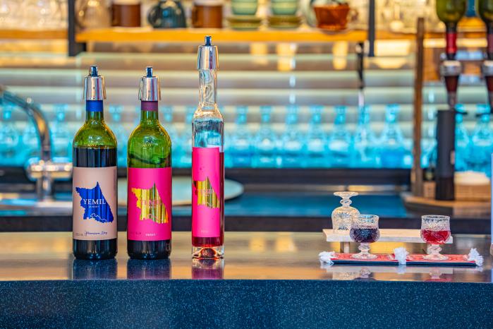 예밀와인마을에서 맛볼 수 있는 와인들. 필자 제공