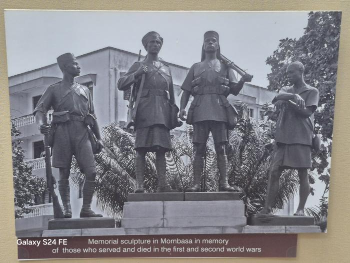 2차 세계대전에 참전한 케냐 장병을 기리는 동상.