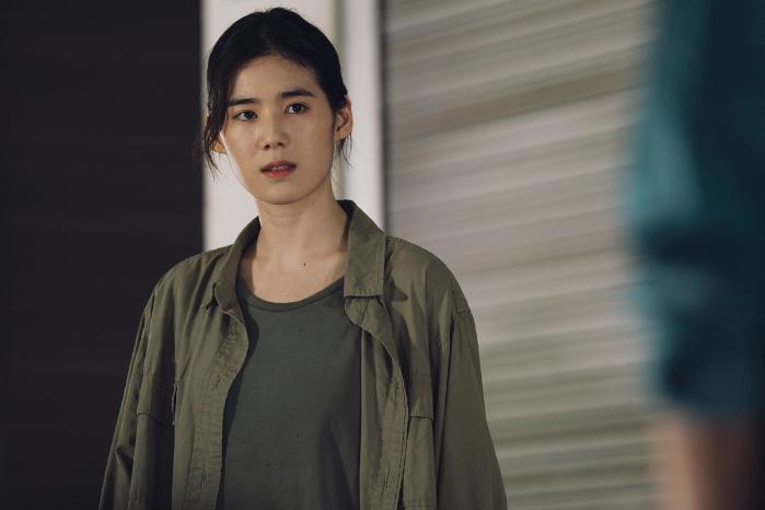 드라마 ‘손 더 게스트’ 형사 역 배우 정은채.