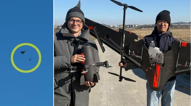 지난해 12월 충남 인근에서 이뤄진 실사격 시험에서 충돌형 요격 드론 카이든이 표적에 접근하고 있다(왼쪽). 니어스랩 연구진과 L3해리스 관계자들이 카이든 비행 시험에 성공한 뒤 기념사진을 찍고 있다. 사진=니어스랩