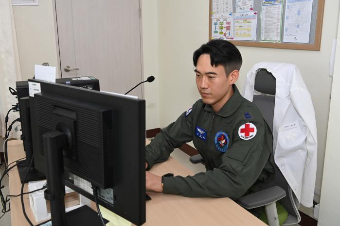 5공중기동비행단 김승욱(소령) 5항공의무대대장