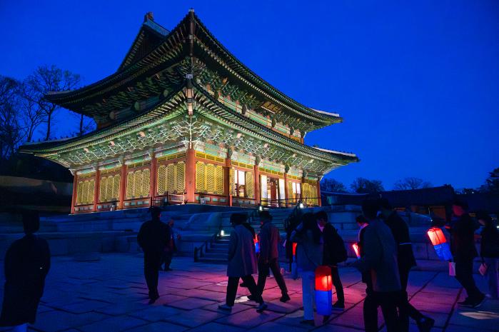 지난해 ‘창덕궁 달빛기행’ 모습. 사진=국가유산청