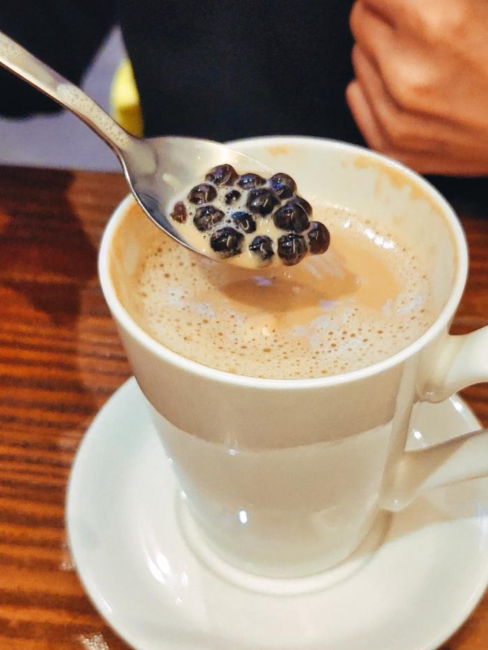 춘수당 본점에서 맛볼 수 있는 원조 버블 밀크티.