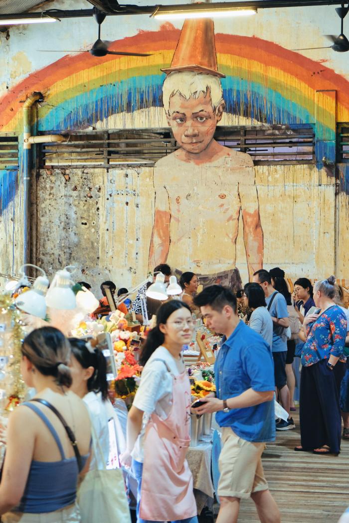 버려진 버스 차고지를 예술·창작허브로 재탄생시킨 ‘힌버스디포’.