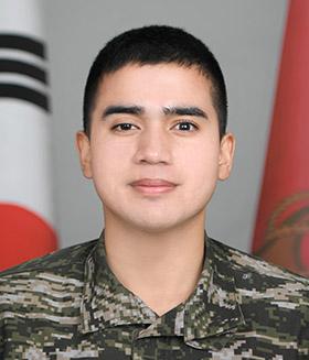 이아이벤 상병 해병대 연평부대