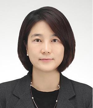 필자 방영덕 기자는 매경AX에서 유통 및 산업 분야 취재를 맡고 있다. 소비 트렌드부터 굵직굵직한 산업 이슈 등에 이르기까지 이해하기 쉽게 전하려고 한다.