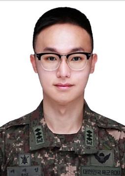 <p>배재섭 대위 육군31보병사단 이순신여단</p> <figure class=