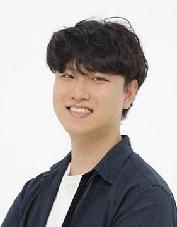 필자 김도헌은 대중음악평론가다. 음악웹진 이즘(IZM) 에디터와 편집장을 역임했다. 한국대중음악상 심사위원이다. 음악채널 제너레이트(ZENERATE) 유튜브와 팟캐스트를 운영 중이다.