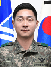 
<p>오윤 중령 육군11기동사단 지휘통신참모처</p>
<p> </p>
