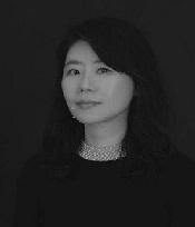 필자 심지언은 (재)예술경영지원센터 시각사업본부장, 서울국제뉴미디어페스티벌 전시팀장 등을 역임했다. 현재 시각예술 전문 매체 월간미술의 편집장으로 근무하고 있다.