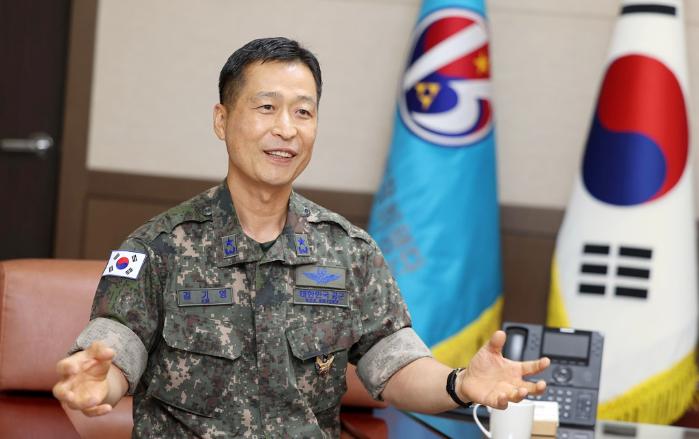 공군15특수임무비행단장 김기영(준장)
