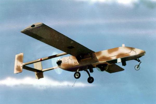 이스라엘 IAI 스카우트 UAV. 소형 TV카메라와 데이터링크 송신기를 결합, 실시간 영상을 송출한 최초의 전장 활용 사례. 사진=IAI