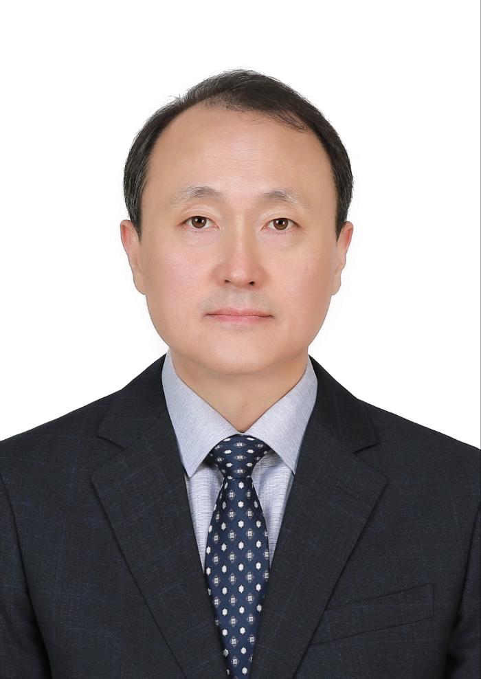 문홍식 <br>육군정훈연구위원 <br>예비역 육군준장