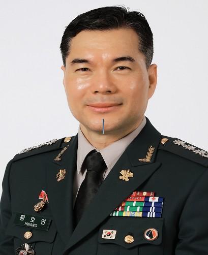 황호연 대령 <br>육군교육사령부 <br>교육훈련부