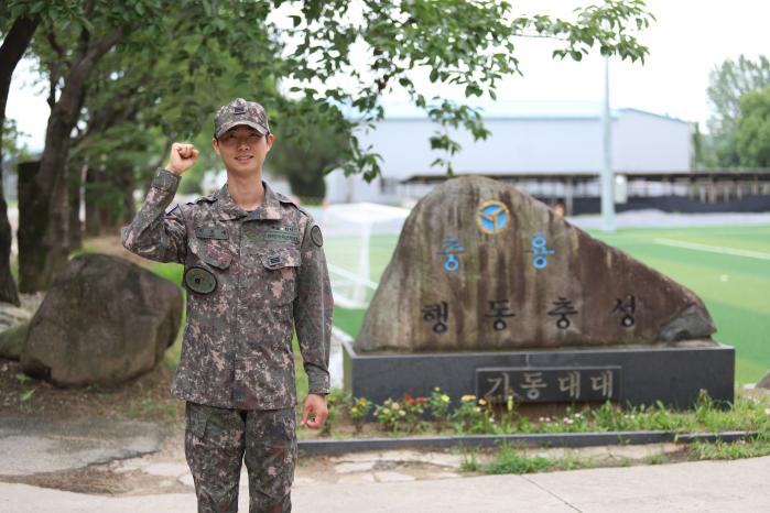 4급 사회복무요원 소집 대상 판정을 받고도 현역으로 자원 입대한 육군37보병사단 이도예 상병. 부대 제공