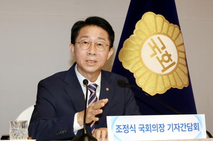 조정식 국회의장이 28일 서울 여의도 국회 사랑재에서 열린 취임 첫 기자 간담회를 하고 있다. 연합뉴스