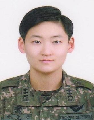 박송은 대위 <br>육군5보병사단 표범여단