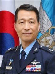 김기영 준장 <br>공군15특수임무비행단