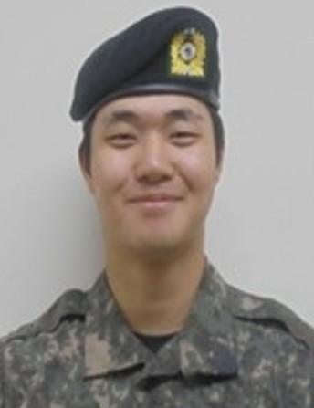 윤근 이병 육군훈련소 29교육연대
